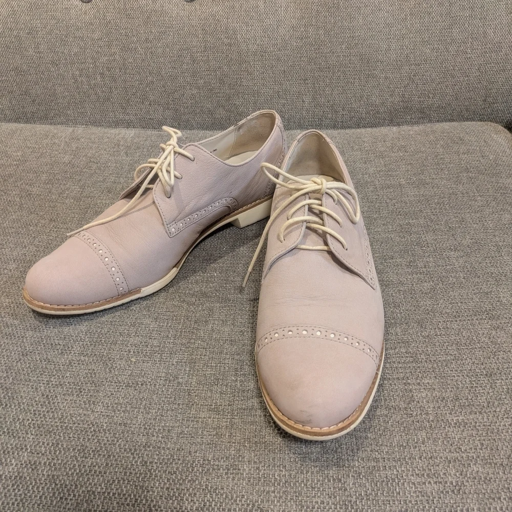 Cole Haan Oxford Shoes with Suede Finish and Lace-Up Design Size 10 - Picture 2 of 13